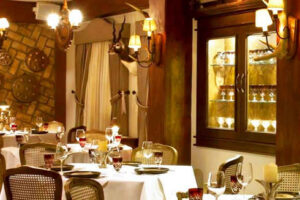 la-caceria-restaurante-interno